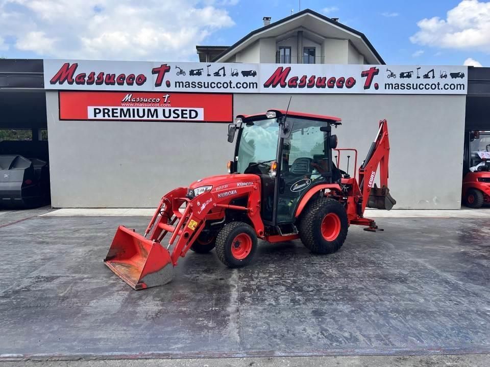 E-FARM: Kubota b2231 4x4 con retro lewis - Koparko-ładowarka - id CAT9HPJ - 23 000 € - Rok produkcji: 2018 - Włochy