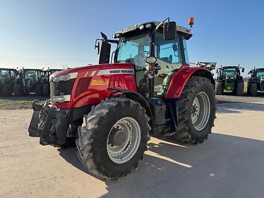 E-FARM: Massey Ferguson 6715S Dyna-VT - Tractor - id IGRATSP - 65.000 € - Año: 2017 - Horas: 4552,Potencia del motor: 150,Francia
