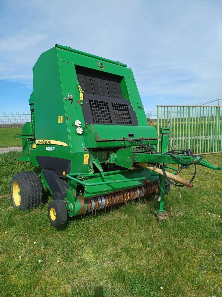 John Deere 592 Baler €9,000