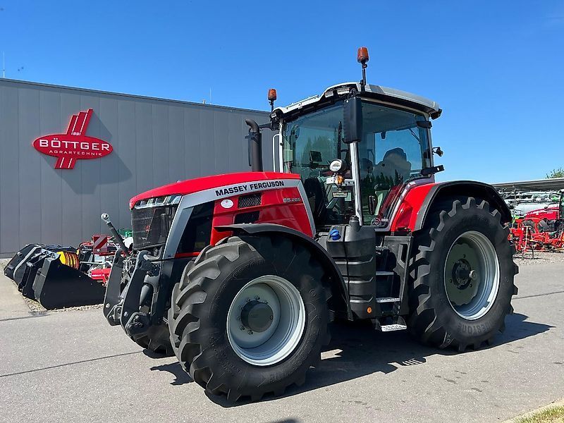 E-FARM: Massey Ferguson 8S.265 Exclusive - Traktor - id 8CMWZJ9 - Baujahr: 2023 - Abgelesene Motorstunden: 5,Motorleistung (PS): 264,Deutschland