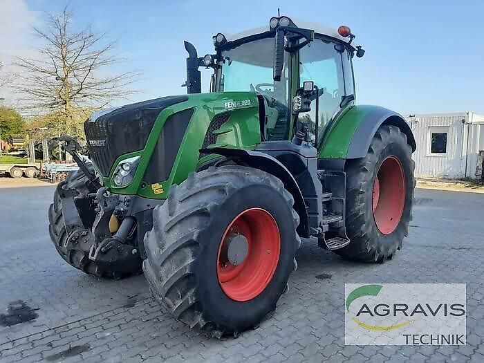 Fendt 828 Vario Tractor €79,900