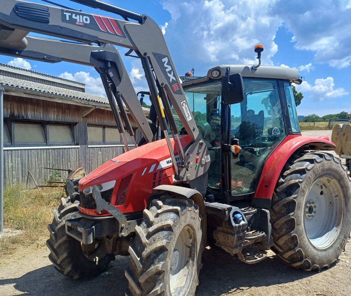 E-FARM: Massey Ferguson 5711 - Tracteur - id 9I1PVI9 - 52 000 € - Année: 2020 - Lecture du nombre d'heure: 3 050,Puissance du moteur (chevaux): 110,France