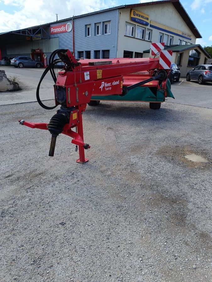 Kverneland 4332 lt Mower €10,000