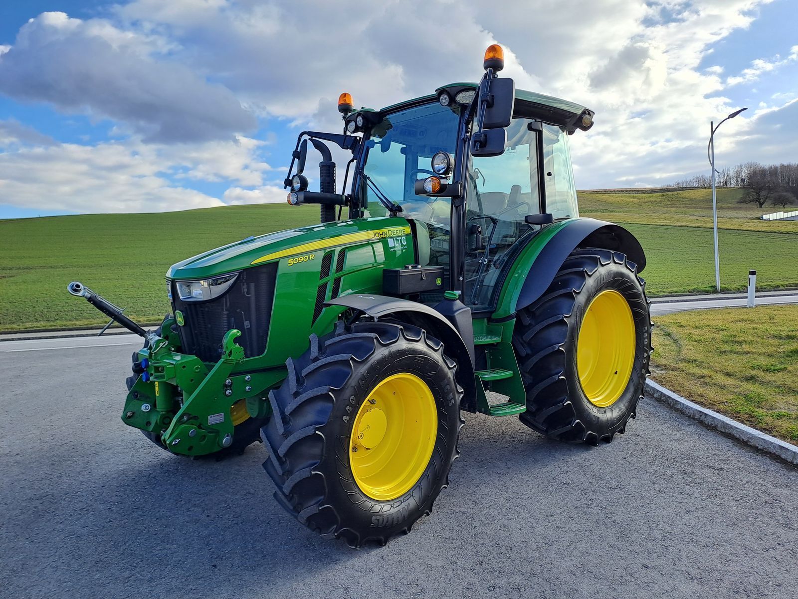 John Deere 5090 R Traktor 72.000 €