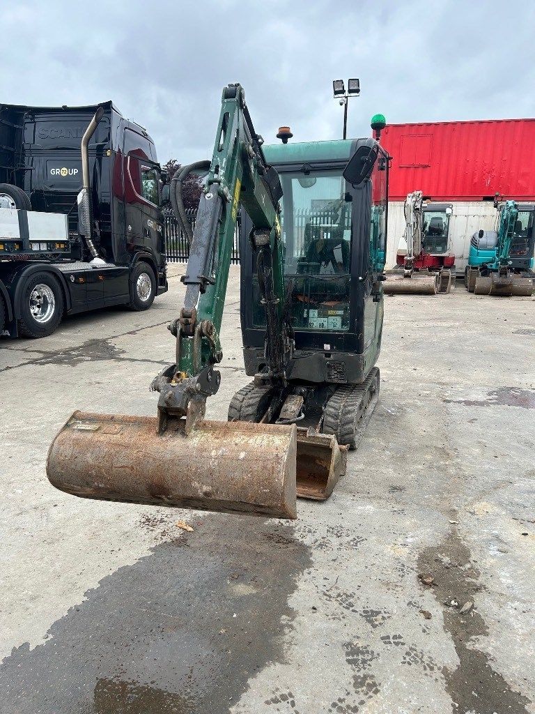 Yanmar sv 16 Mini kotrógép 11 505 EUR
