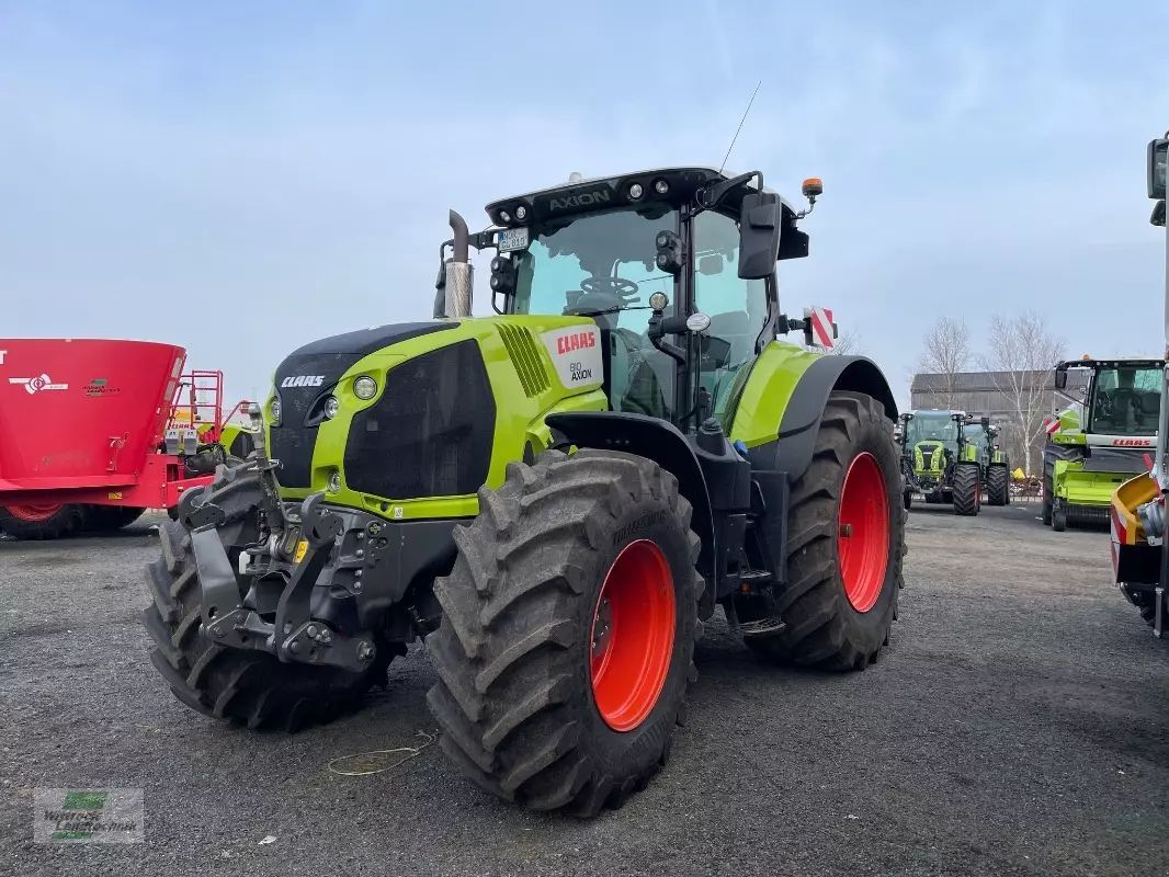 E-FARM: Claas Axion 810 CMATIC - Traktor - id 9FKJXUZ - 99.000 € - Baujahr: 2020 - Abgelesene Motorstunden: 3.100,Motorleistung (PS): 225,Deutschland