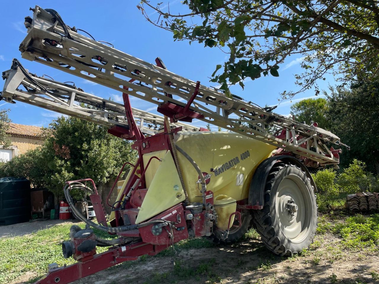 Hardi NAVIGATOR 4000 Opryskiwacz 25 000 €
