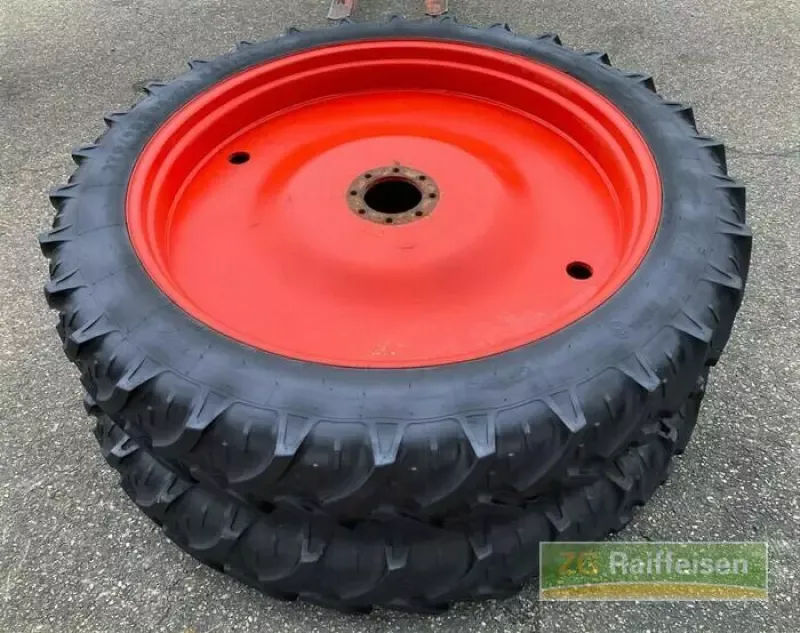 E-FARM: Kleber 270/95 r48 - Pneumatico e cingolo - id NLBFV5B - Germania
