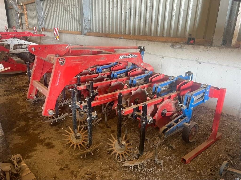 E-FARM: Hatzenbichler frontrübenhackgerät - Sowing machine other - id 8BWIS64 - €11,947 - Year of construction: 2017 - Austria