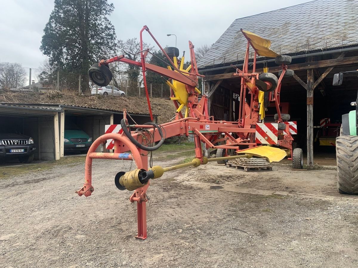 E-FARM: Pöttinger top 801 - Tedder - id F8FTZPY - €9,800 - Year of construction: 2003 - France
