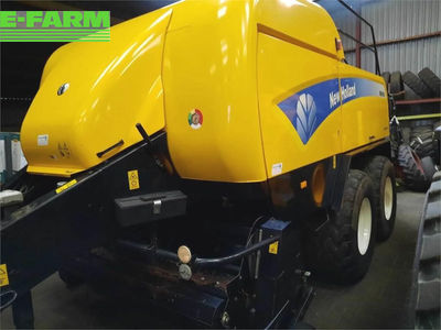 E-FARM: New Holland CR 9060 Elevation - Moissoneuse-batteuse - id WEJSE13 - 35 000 € - Année: 2011