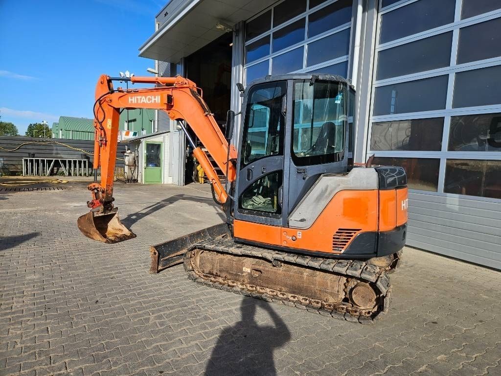 ♾ E-FARM: Hitachi ZX 60 USB-3 - Mini excavator - id R378CGP - Year