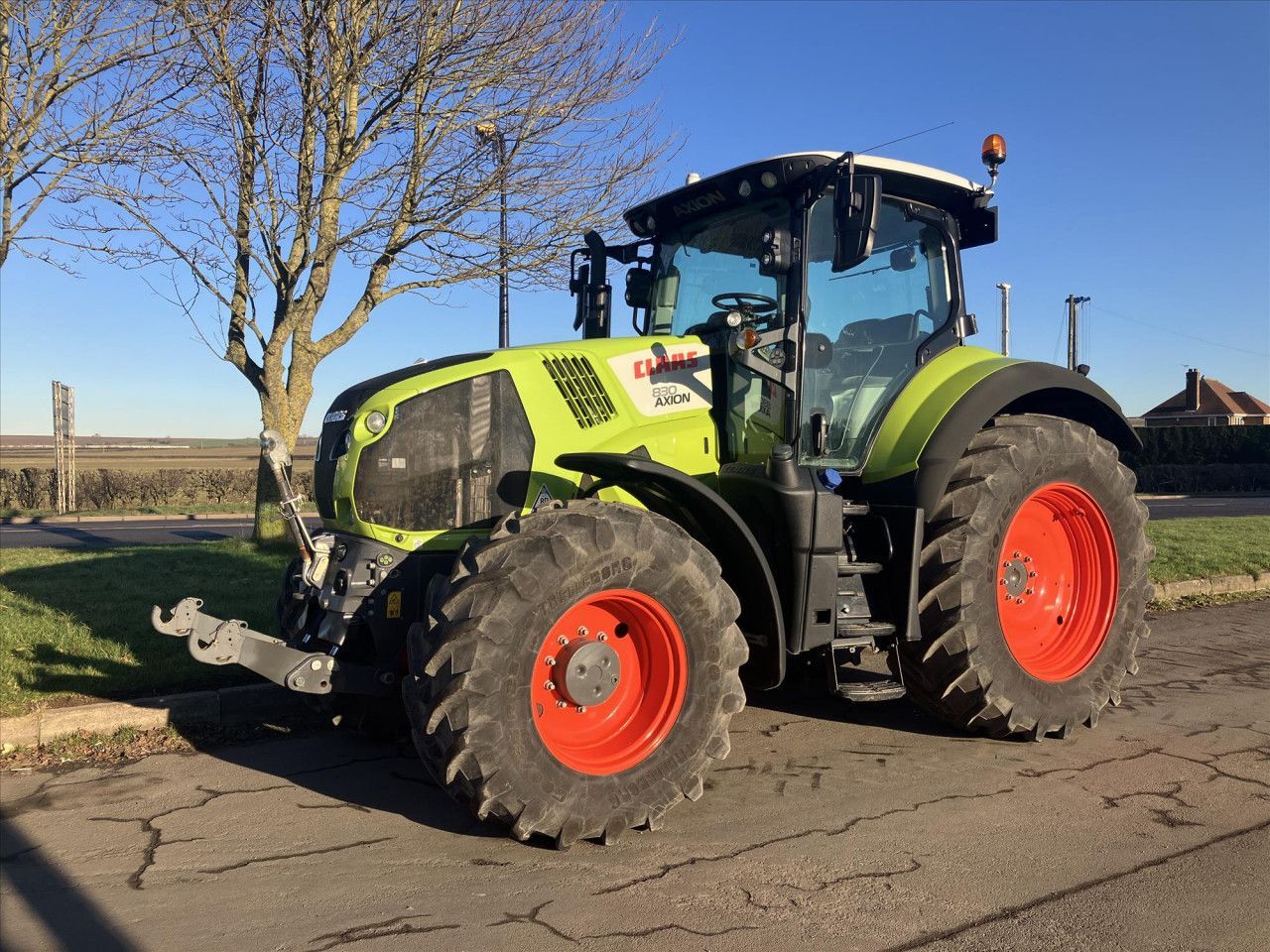 E-FARM: Claas Axion 830 - Traktor - id D48QJWL - 109.274 € - Baujahr: 2020 - Abgelesene Motorstunden: 1.121,Motorleistung (PS): 235,Vereinigtes Königreich