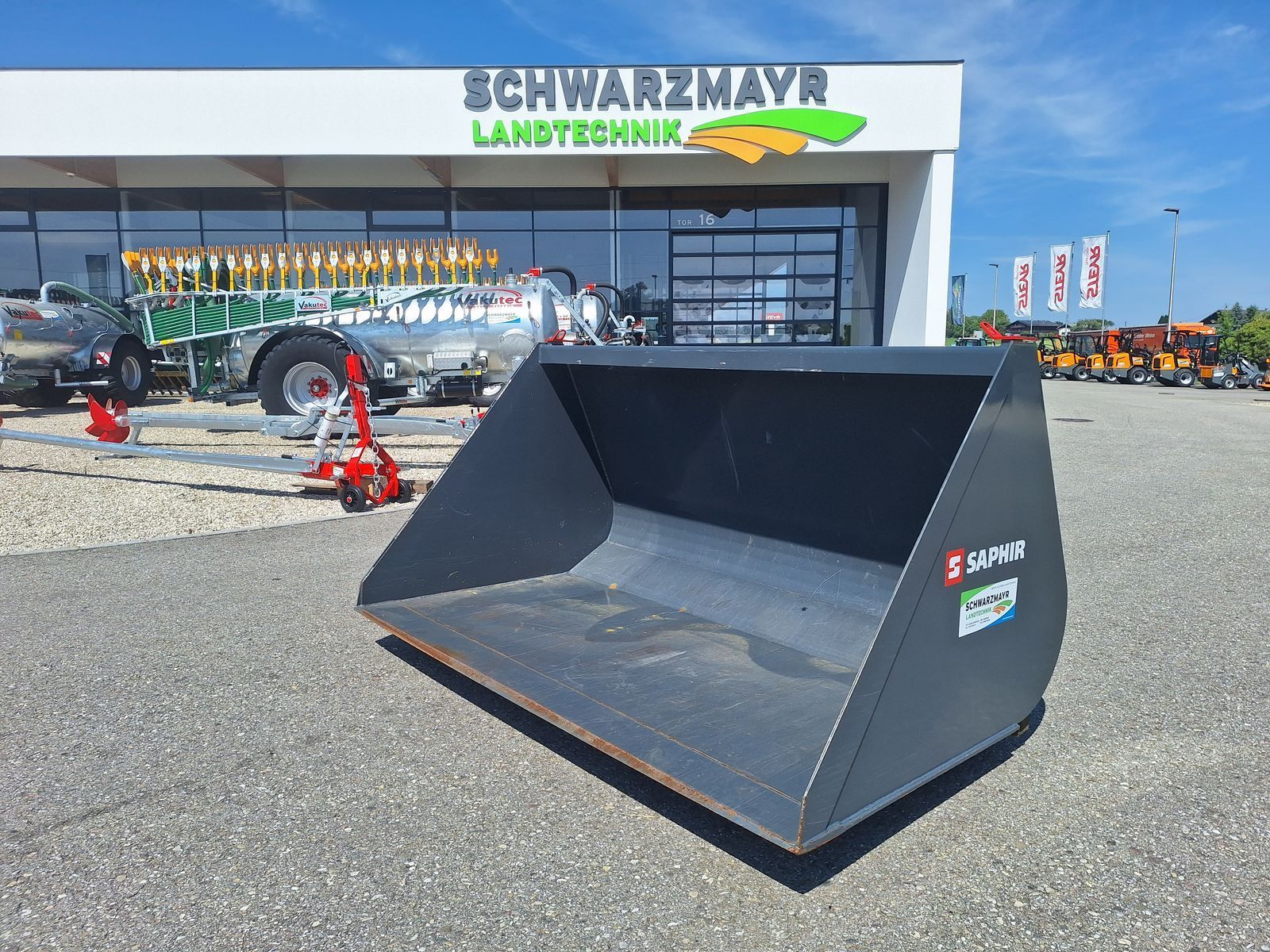 E-FARM: saphir lg xl 24 schaufel merlo - Anbaugerät - id A8B5VAN - 2.159 € - Österreich