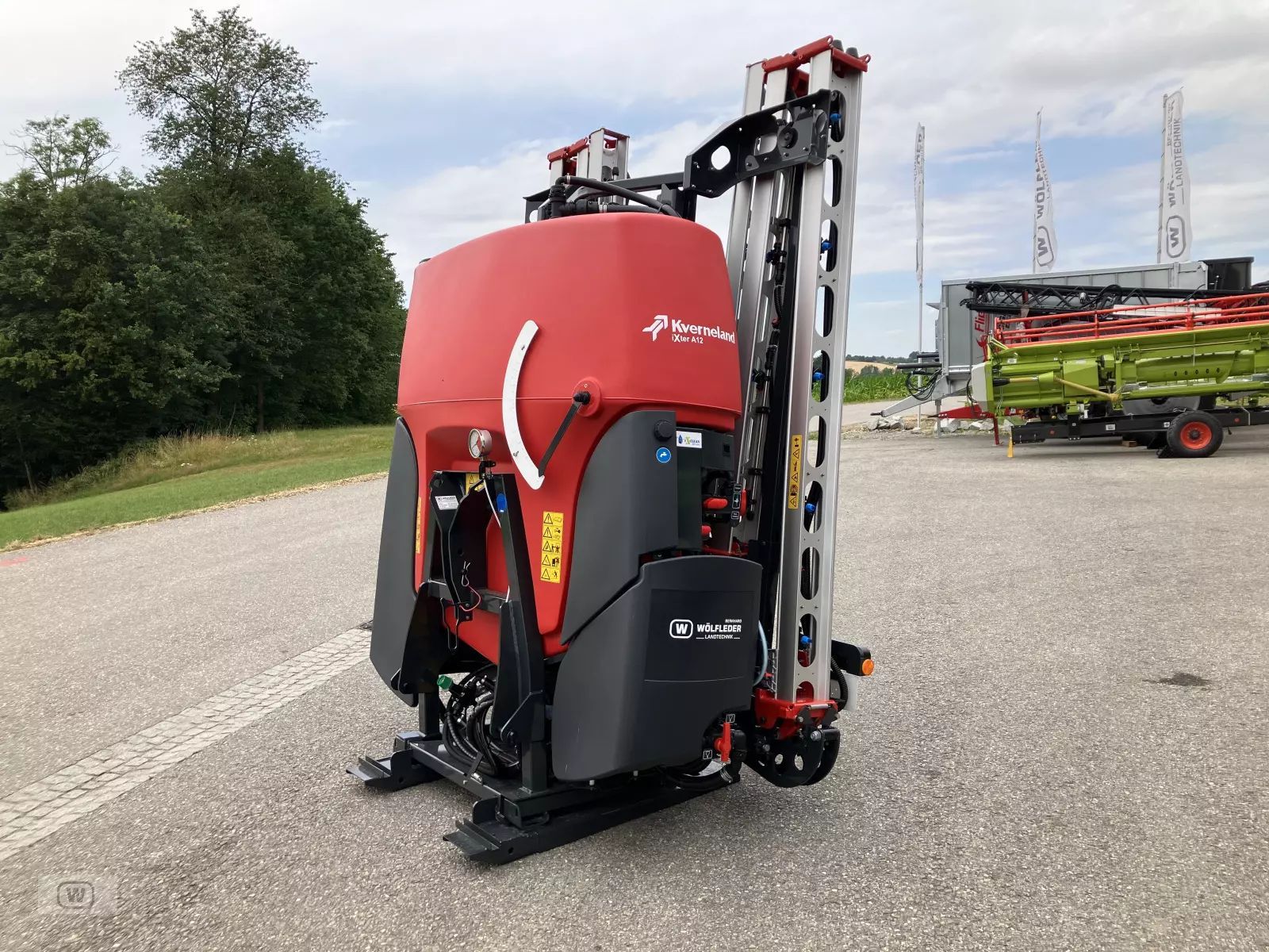 E-FARM: Kverneland iXter A12 - Pulverizador - id V6WPUD2 - 21.250 € - Año: 2023 - Austria