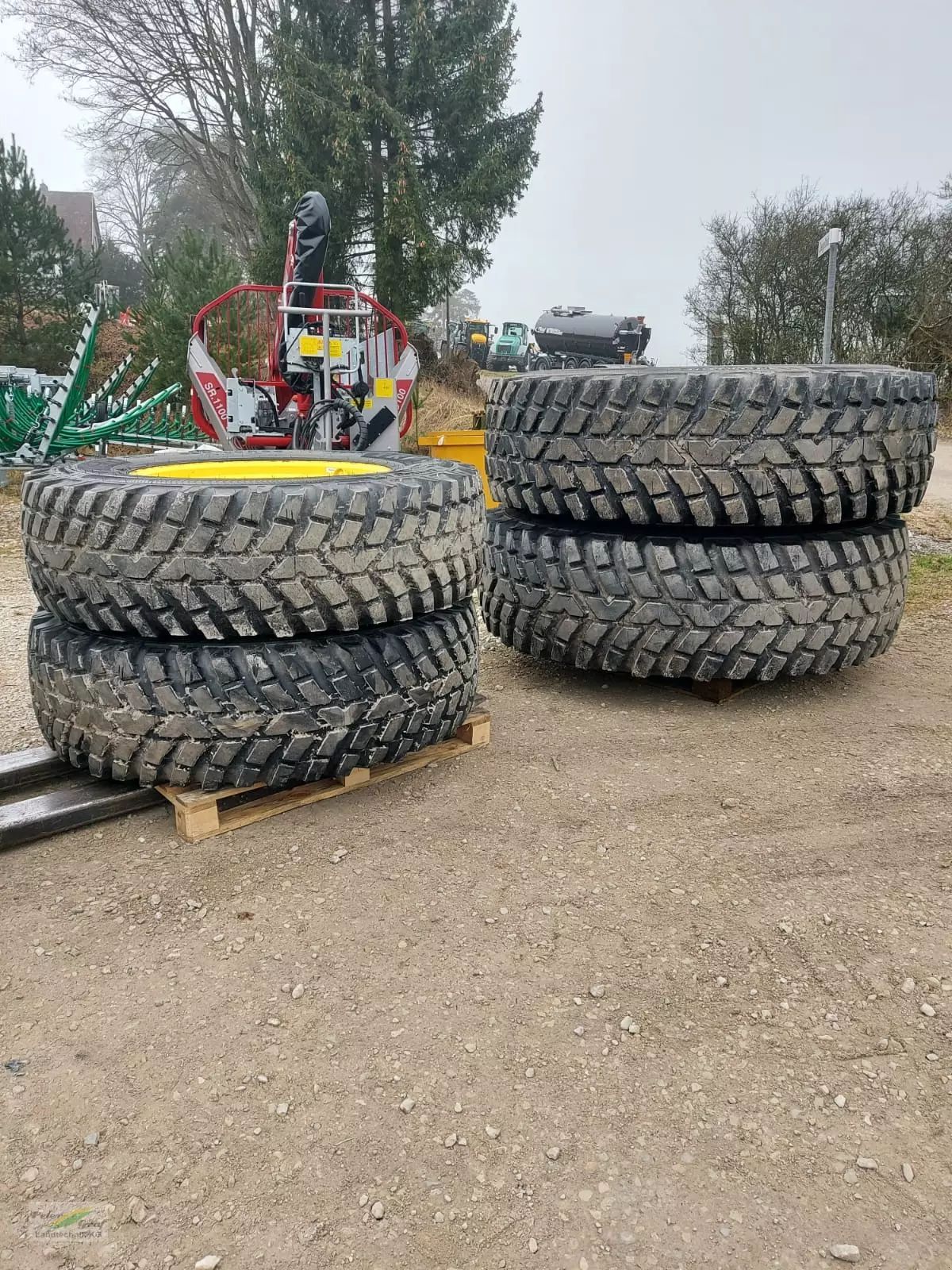 Nokian tri 2 Wheel and track €6,000