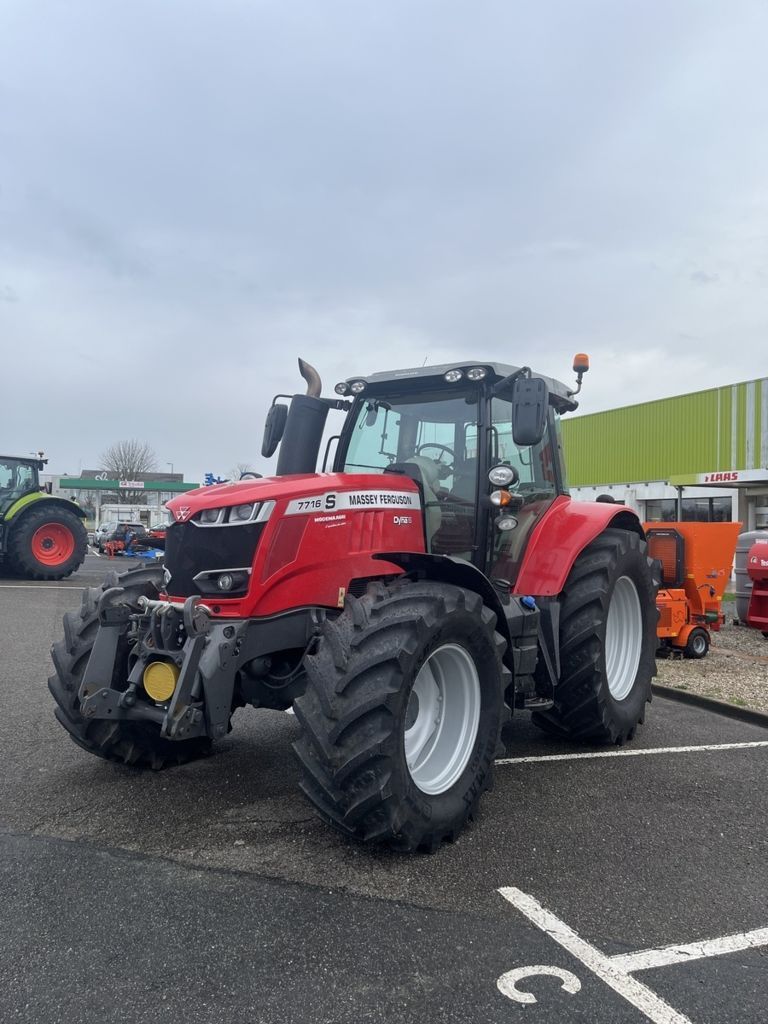 Massey Ferguson 7716 Exclusive Tractor €62,000