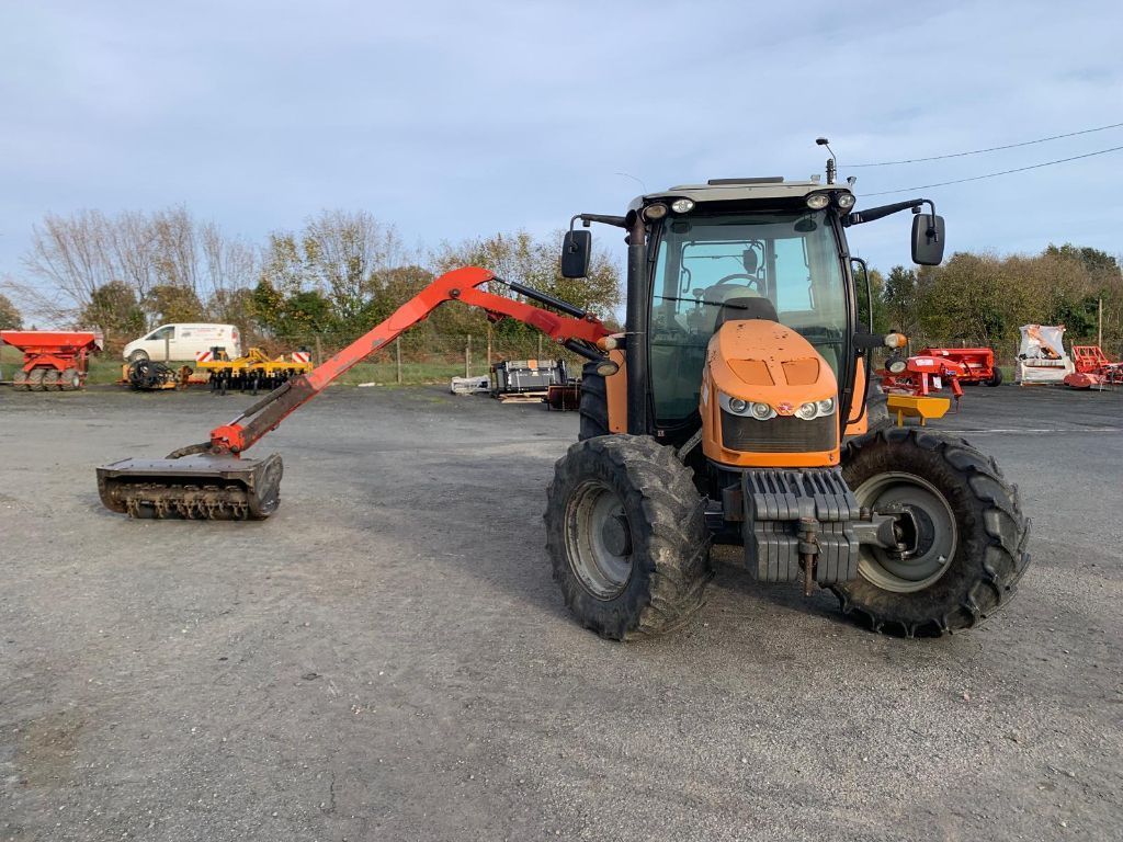 Massey Ferguson 5610 Traktor 46 500 €