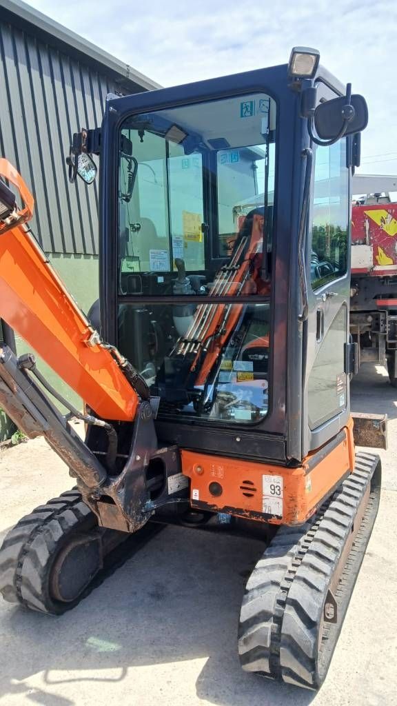 E-FARM: Hitachi ZX26U-5 - Mini ekskavatorius - id Q2EBCXE - 19 906