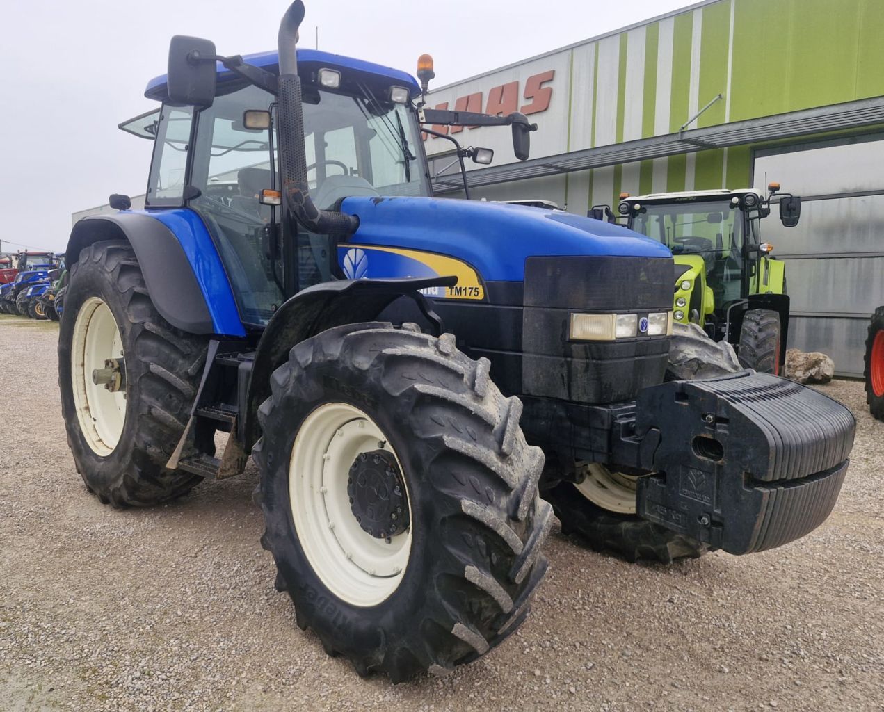 New Holland TM 175 Traktor 31 000 €