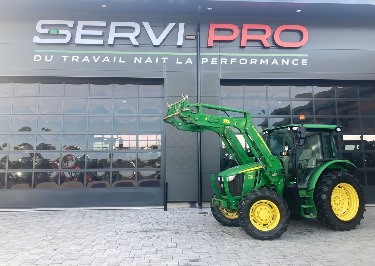 John Deere 5100 R Tractor €58,000