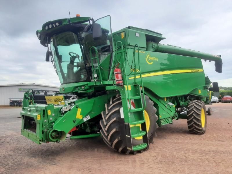 E-FARM: John Deere T560 - Moissoneuse-batteuse - id 1XYAY9S - 265 000 € - Année: 2023 - Lecture du nombre d'heure: 140,France