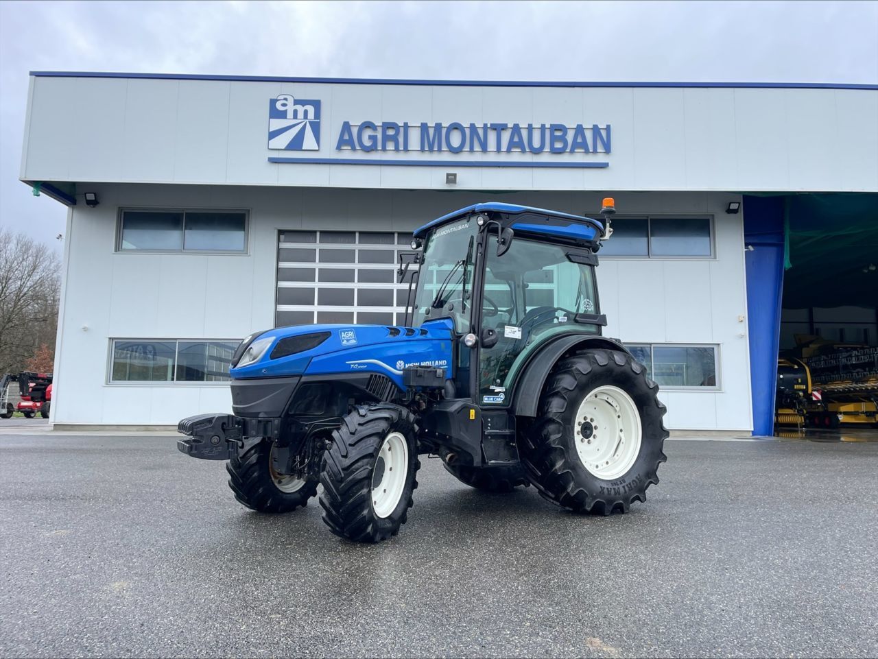 New Holland T4.100 F Tractor €59,500