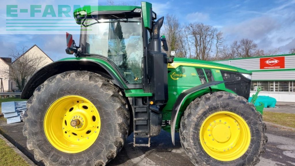 John Deere 7R 310 Tractor €200,000