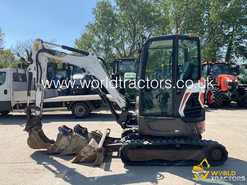 Bobcat E27z Mini kotrógép 21 804 EUR