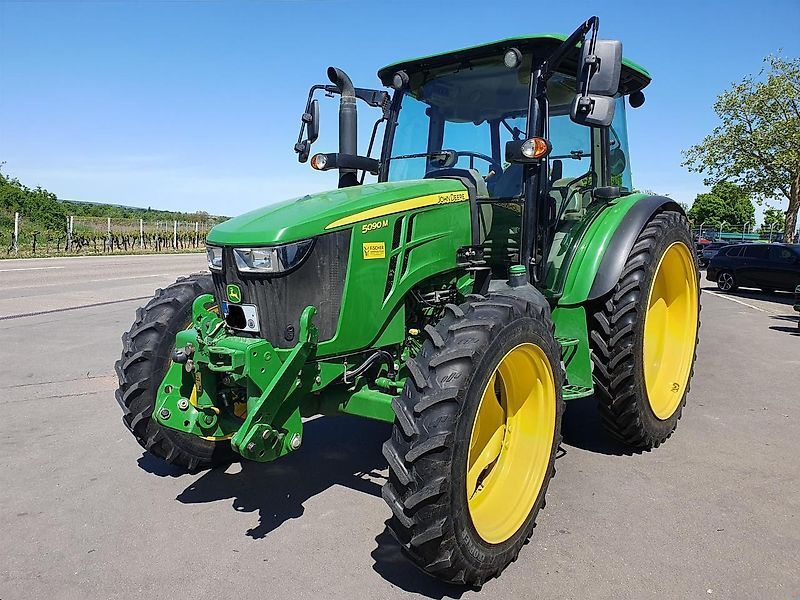 John Deere 5090 M Tractor