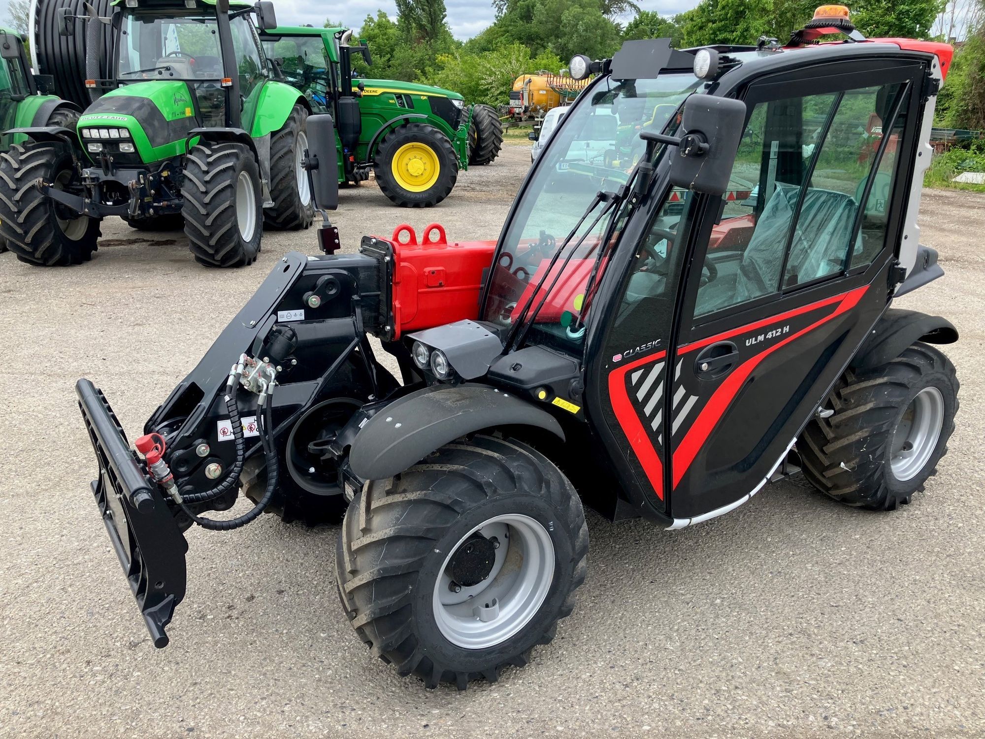 E-FARM: Manitou ULM 412 H - Teleskoplader - id HC7LYHA - 49.800 € - Baujahr: 2023 - Abgelesene Motorstunden: 1,Motorleistung (PS): 35,Österreich