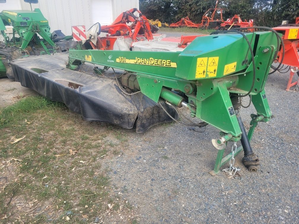 John Deere 331 Mähwerk id ZGKFBJE 21.000 € Baujahr 2014 EFARM