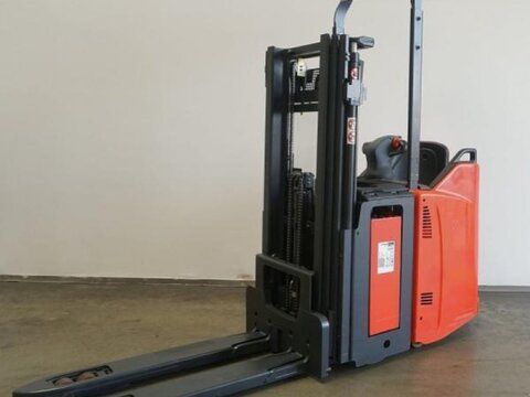 E-FARM: Linde d 14 sp 133 - Forklift - id 7APGCUH - €9,250 - Year of construction: 2019 - Engine hours: 487,Germany