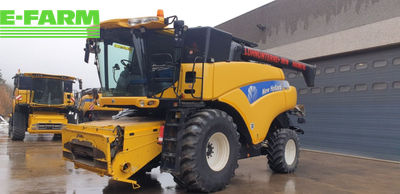 E-FARM: New Holland CR 9070 Elevation - Moissoneuse-batteuse - id CNEYBST - 47 000 € - Année: 2011