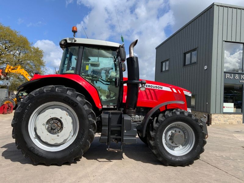 Massey Ferguson 7626 tractor 51 879 €