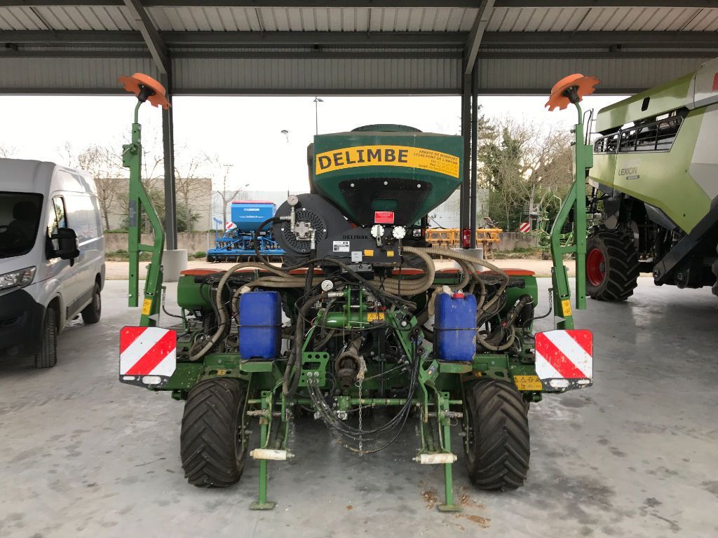 E-FARM: Amazone precea 4500 - Einzelkornsämaschine - id ACPHCFG - 49.600 € - Baujahr: 2022 - Frankreich
