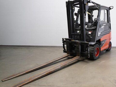 E-FARM: Linde e 40/600 h 388 - Stivuitor - id IVQCB6C - 15.900 EUR - Anul: 2017 - Citeste ore: 9.000,Germania