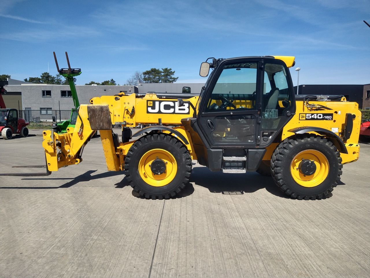 JCB 540-180 Телескопический погрузчик 52 500 €