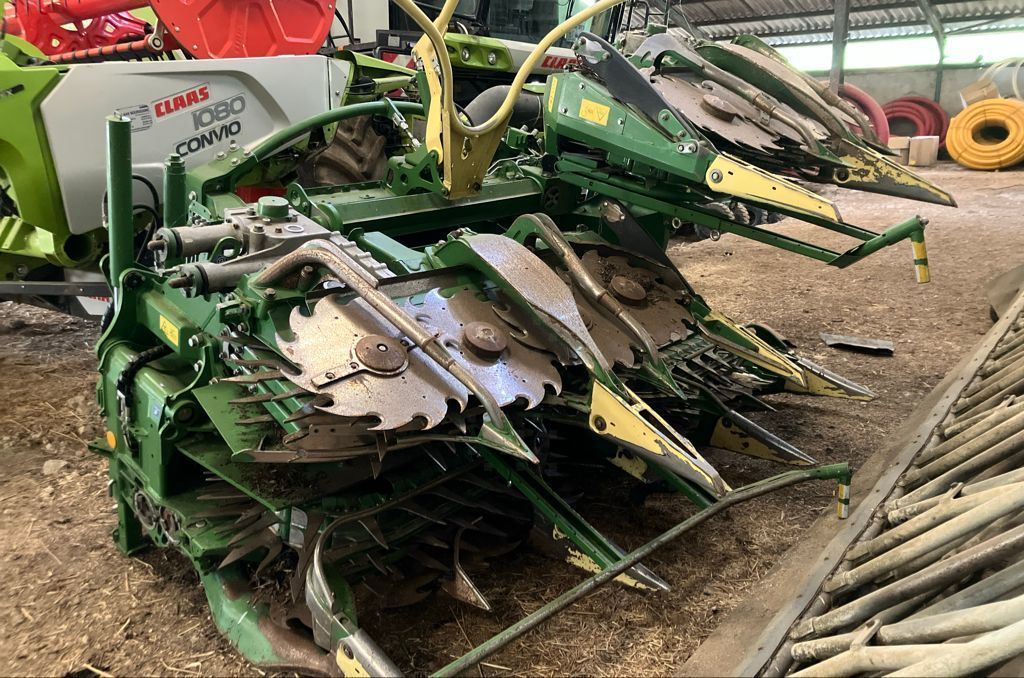 E-FARM: Krone XCollect 600-3 - Header - id 7B9BL16 - €45,500 - Year of construction: 2023 - France