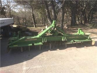 E-FARM: Amazone ke 403 170 - Rastra de discos y disco compacto - id ZG4ABI1 - 13.000 € - Año: 2009 - Francia