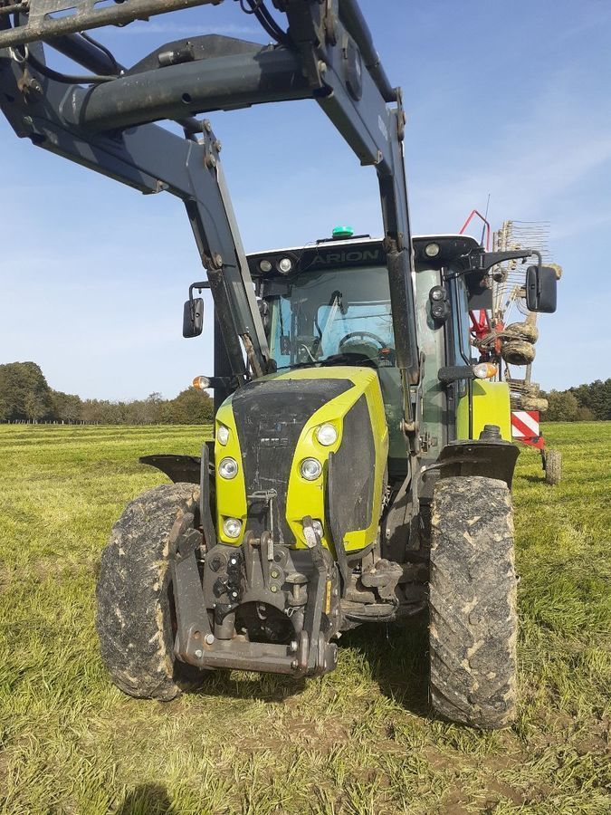 E-FARM: Claas Arion 520 CEBIS - Tractor - id SF92TYU - €48,000 - Year of construction: 2016 - Engine hours: 3,750,Engine power (HP): 127,France