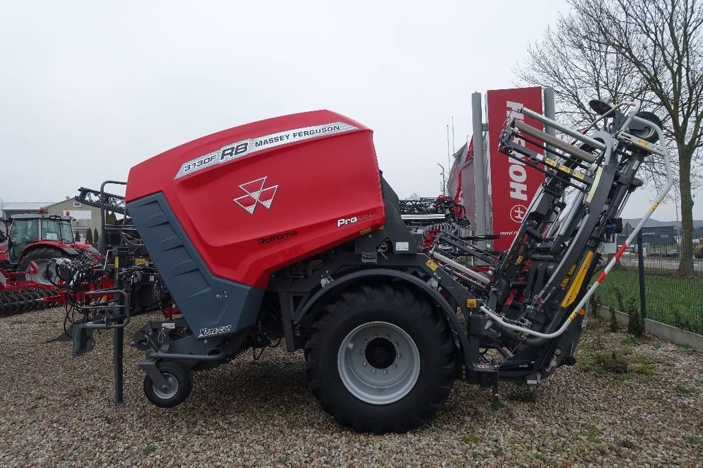 Massey Ferguson RB 3130F Protec Baler €86,263