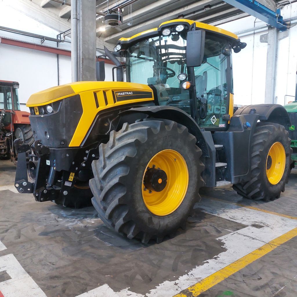 JCB Fastrac 4220 Trattore 92.000 €