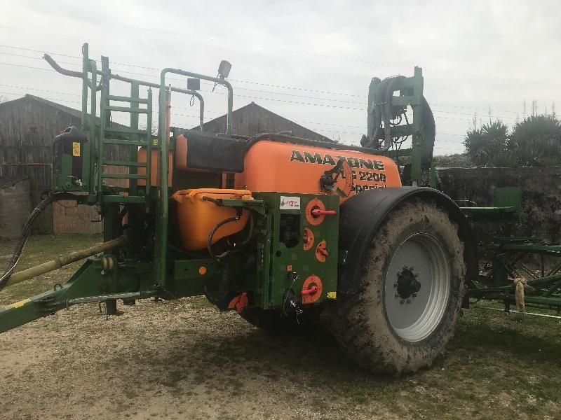 E-FARM: Amazone ug 2200 - Opryskiwacz - id K4MCNDM - Rok produkcji: 2012 - Francja