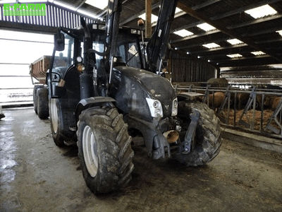 E-FARM: Valtra N143 Versu - Tractor - id ISAXDXY - €40,000 - Year of construction: 2013 - Engine hours: 7,300,Engine power (HP): 152,France