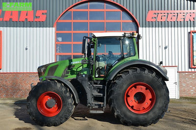 E-FARM: Fendt 826 Vario PowerPlus - Tractor - id WRN4T24 - 104.000 EUR - Anul: 2017 - Citeste ore: 3.604,Muterea motorului: 240,Germania