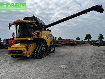 E-FARM: New Holland CR 9080 Raupe - Combine harvester - id GLGUJAN - €139,000 - Year of construction: 2013 - Engine power (HP): 476