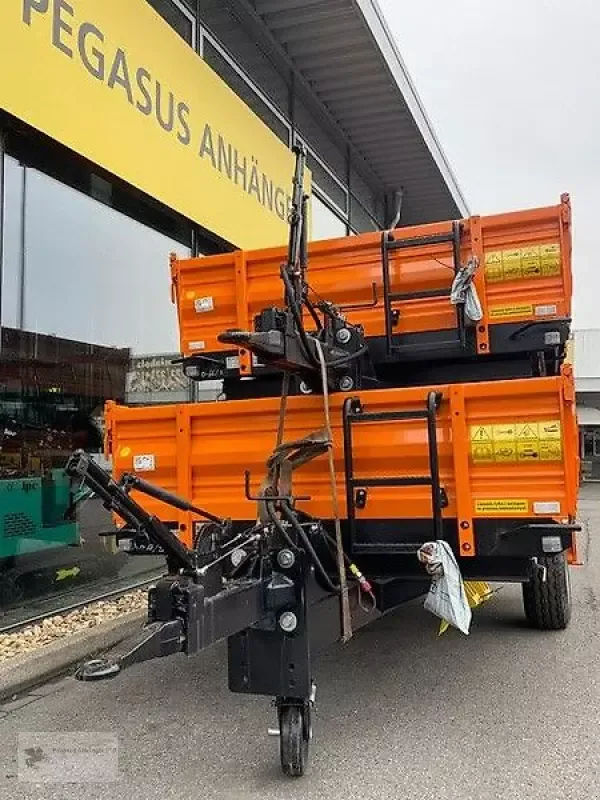 E-FARM: Pronar t654 dreiseitenkipper neu 3,6to 40km/h - Kipper - id GDCFNKZ - 6.722 € - Baujahr: 2025 - Deutschland