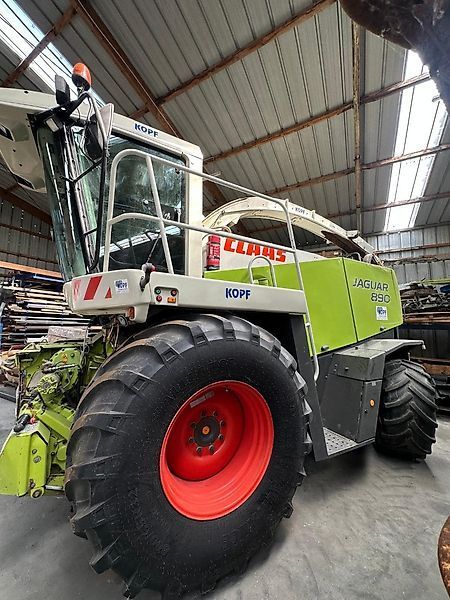 Claas Jaguar 890 Sieczkarnia samobieżna 69 000 €
