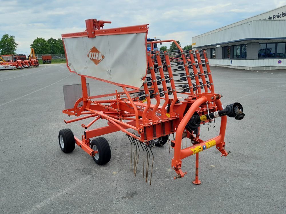 E-FARM: Kuhn GA 4121 GM - Faneuse - id T9ADXTK - 5 000 € - Année: 2016 - France